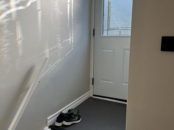 3rd image of 155 Ruskview Rd