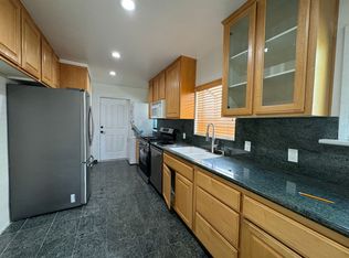239 N Irving Blvd #0, Los Angeles, CA 90004