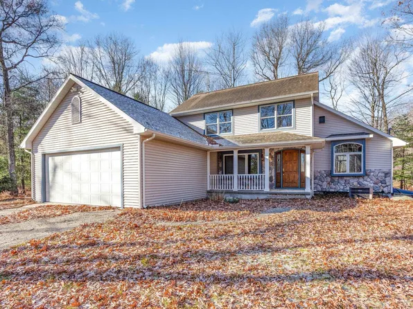 2074 W Olson Rd, Sanford, MI 48657