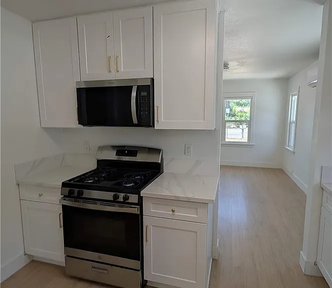 1857 E Victoria Ave — Photo 6