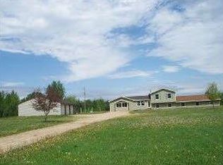 4859 Nickleplate Rd, Ionia, MI 48846