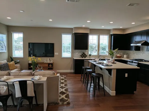104 Maidenhair Ter, Sunnyvale, CA 94086