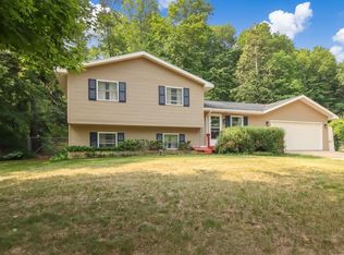 1798 Cardinal Ln, Traverse City, MI 49696