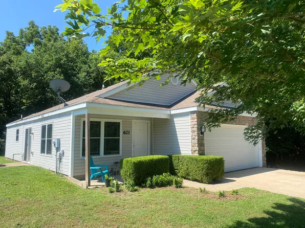 621 Meadowbrook Court, Decatur, AR 72722
