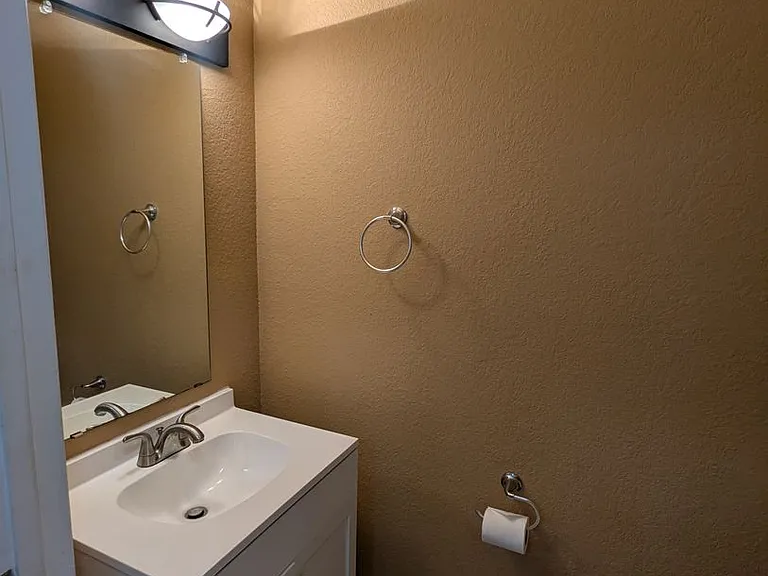 4872 NW 42nd Rd #103 — Photo 21
