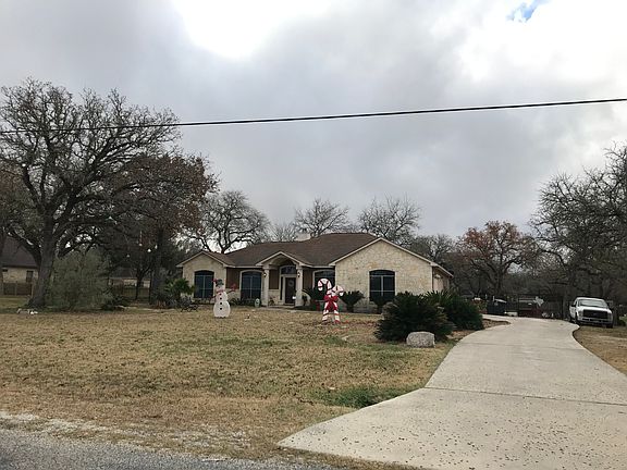 2nd image of 302 Rosewood Dr