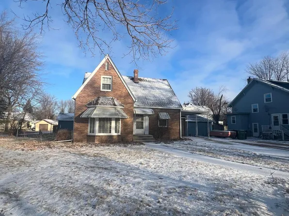 700 14th St, Worthington, MN 56187