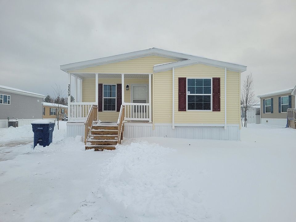 1st image of 1585 Ray Blvd #725