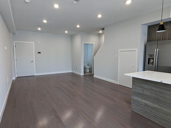 3rd image of 2341 N Hancock St #4