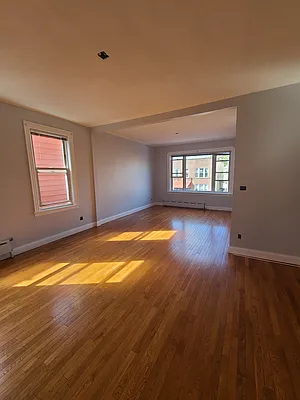 Rented by Bouklis Group | media 3