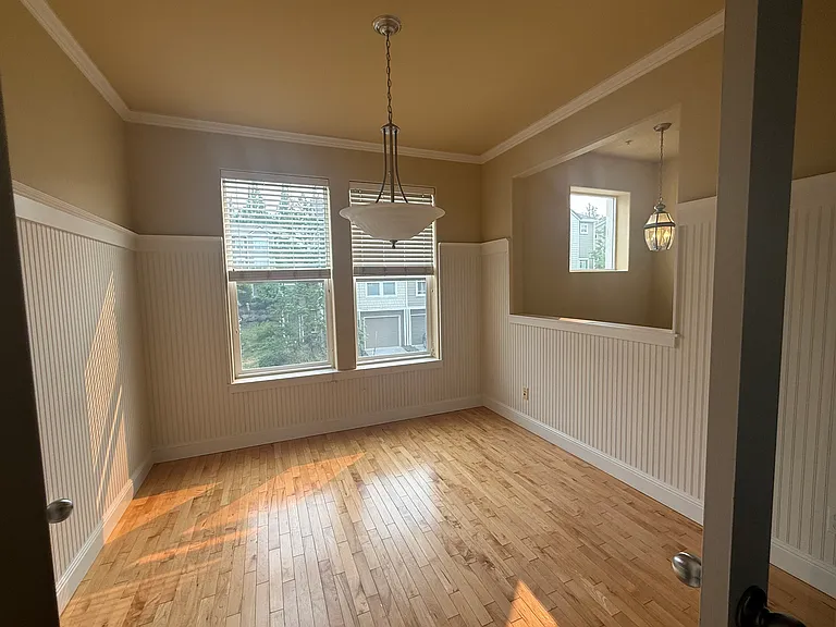 10060 NW Brighton Ln — Photo 5