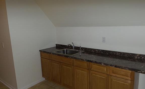 4th image of 278-280 Wayne St
