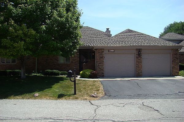 1st image of 6233 Oak Hills Plz