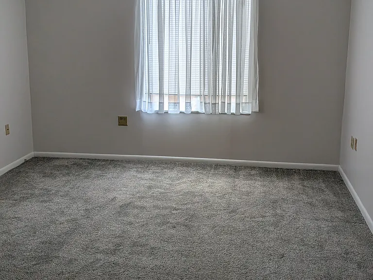 2120 Greentree Rd #705E — Photo 4