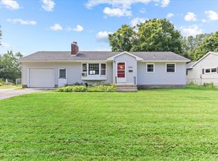 12 Redwood Ter, Essex Junction, VT 05452