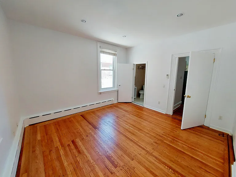 1521 Spruce St #301 — Photo 8