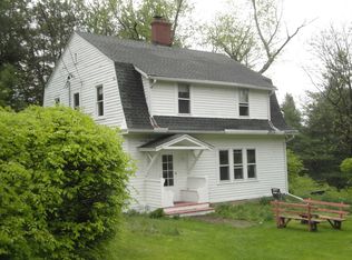 55 Spring Lake Rd, Red Hook, NY 12571