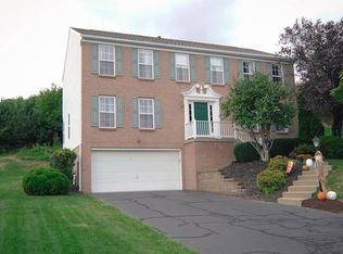 7046 Highland Creek Dr, Bridgeville, PA