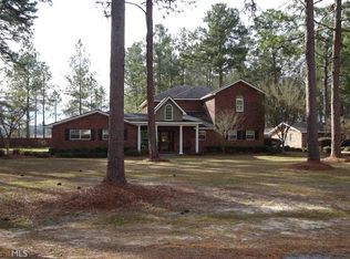 69 Rogers St, Claxton, GA 30417
