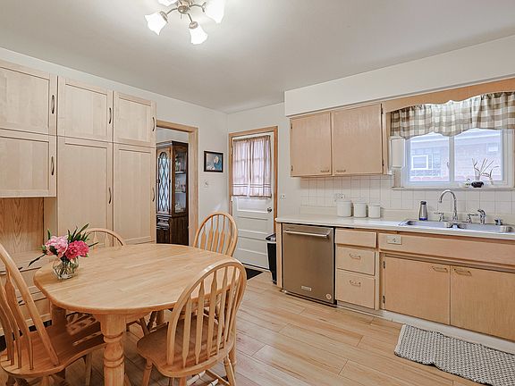 5th image of 5505 Keeney St