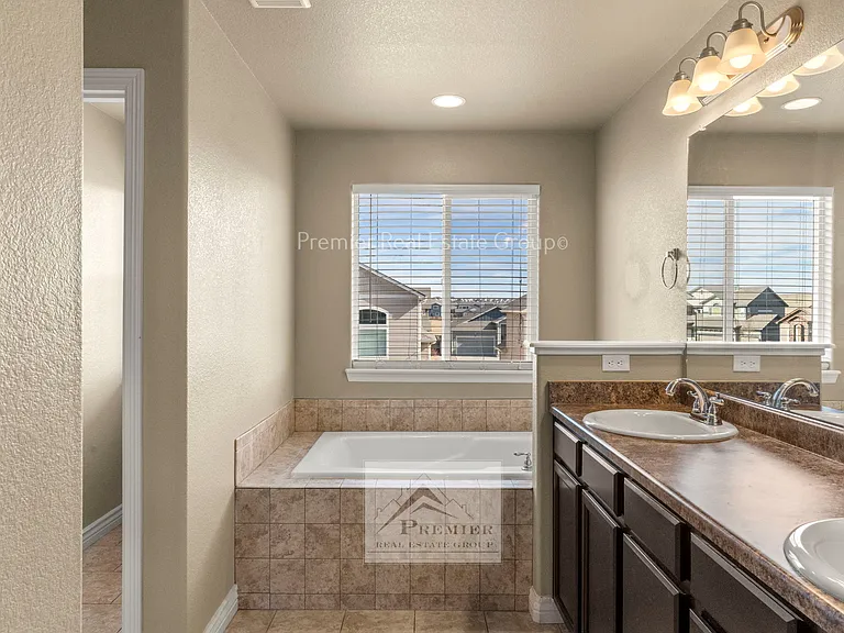 6105 Fiddle Way — Photo 26