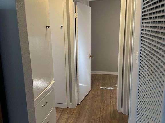 4th image of 2374 Serviss St