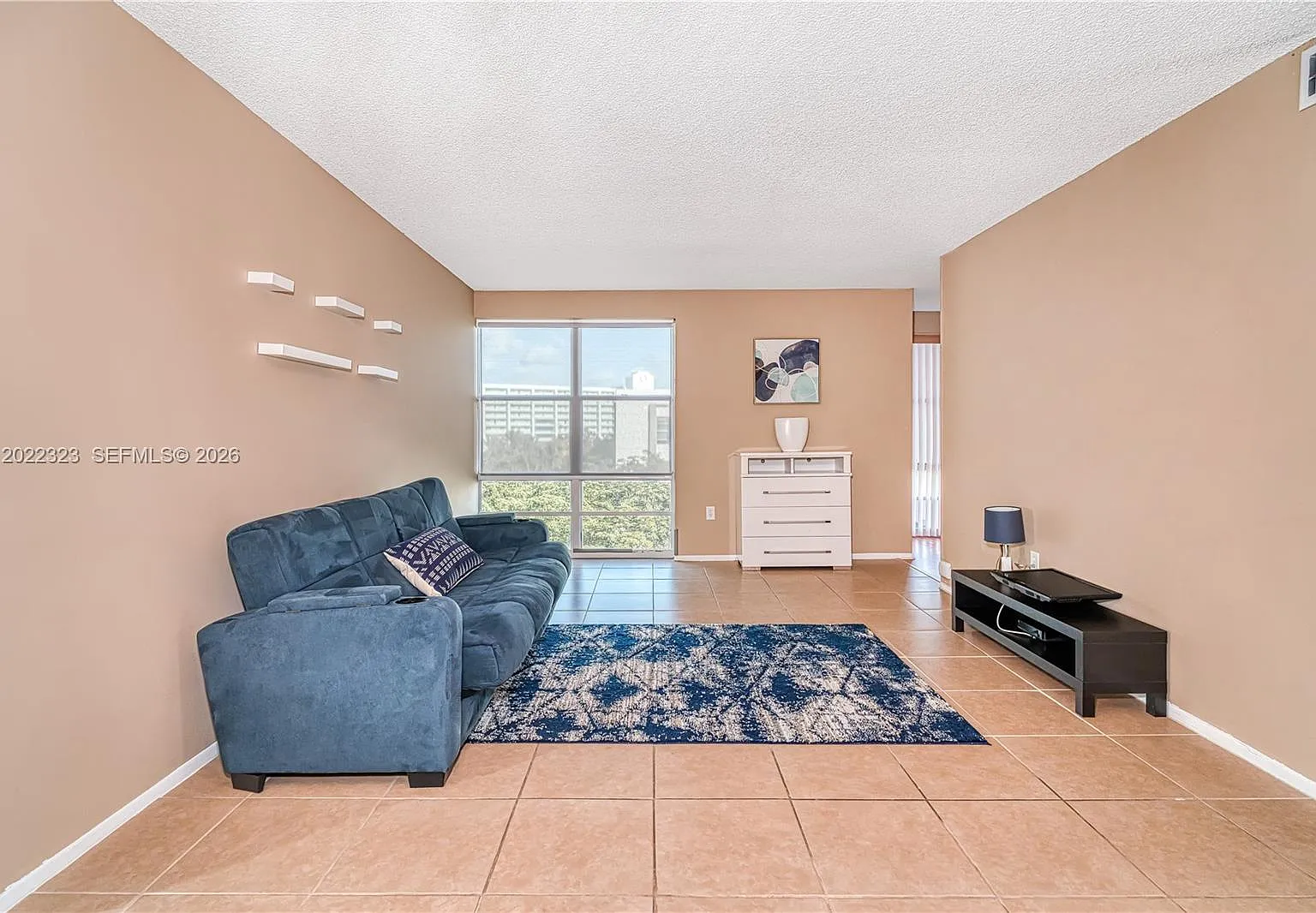Avila Condo — Photo 4
