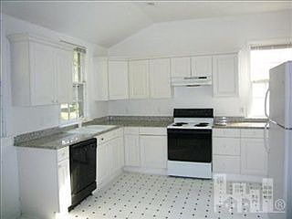 2nd image of 1002 41st St
