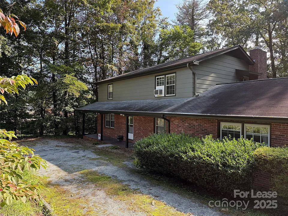 200 Daniel Dr