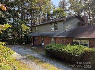 200 Daniel Dr, Laurel Park, NC 28739