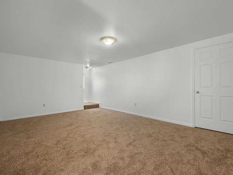 8566-8568 Wasatch Blvd E — Photo 25