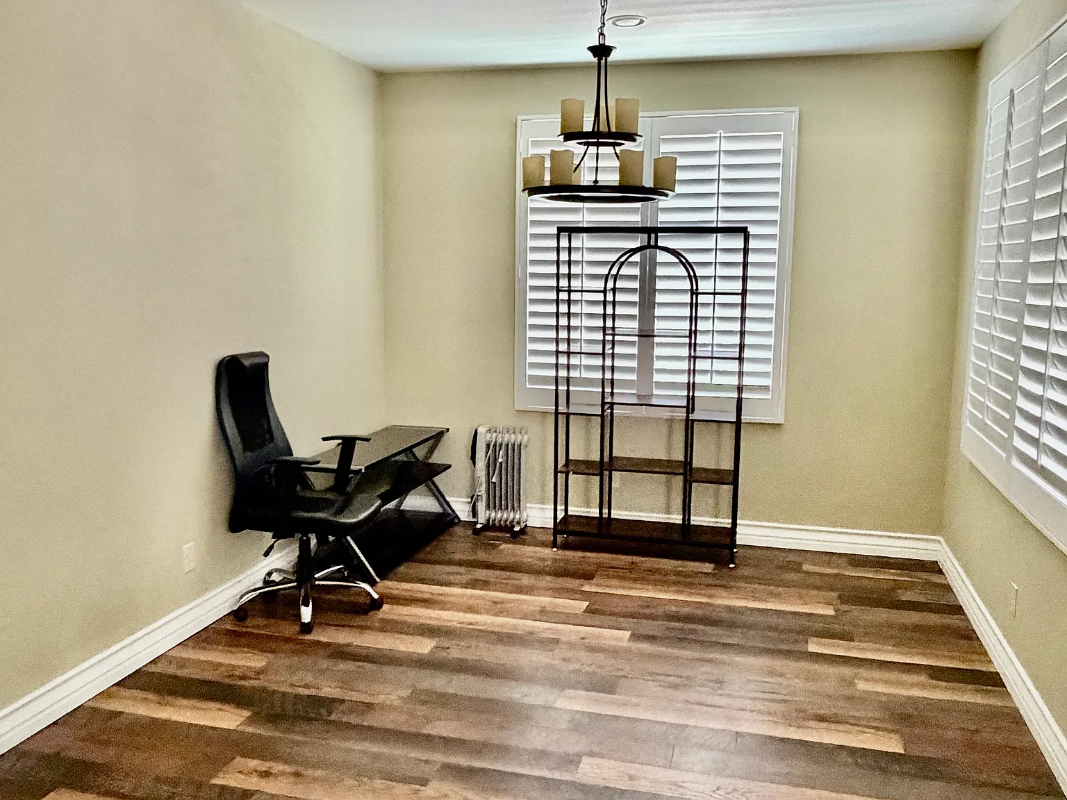 3 bed, 1795 sqft, $3,100 — Photo 3