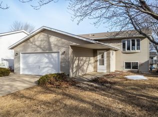 1945 49 1/2 St NW, Rochester, MN 55901