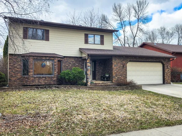 1937 19th St S, Fargo, ND 58103