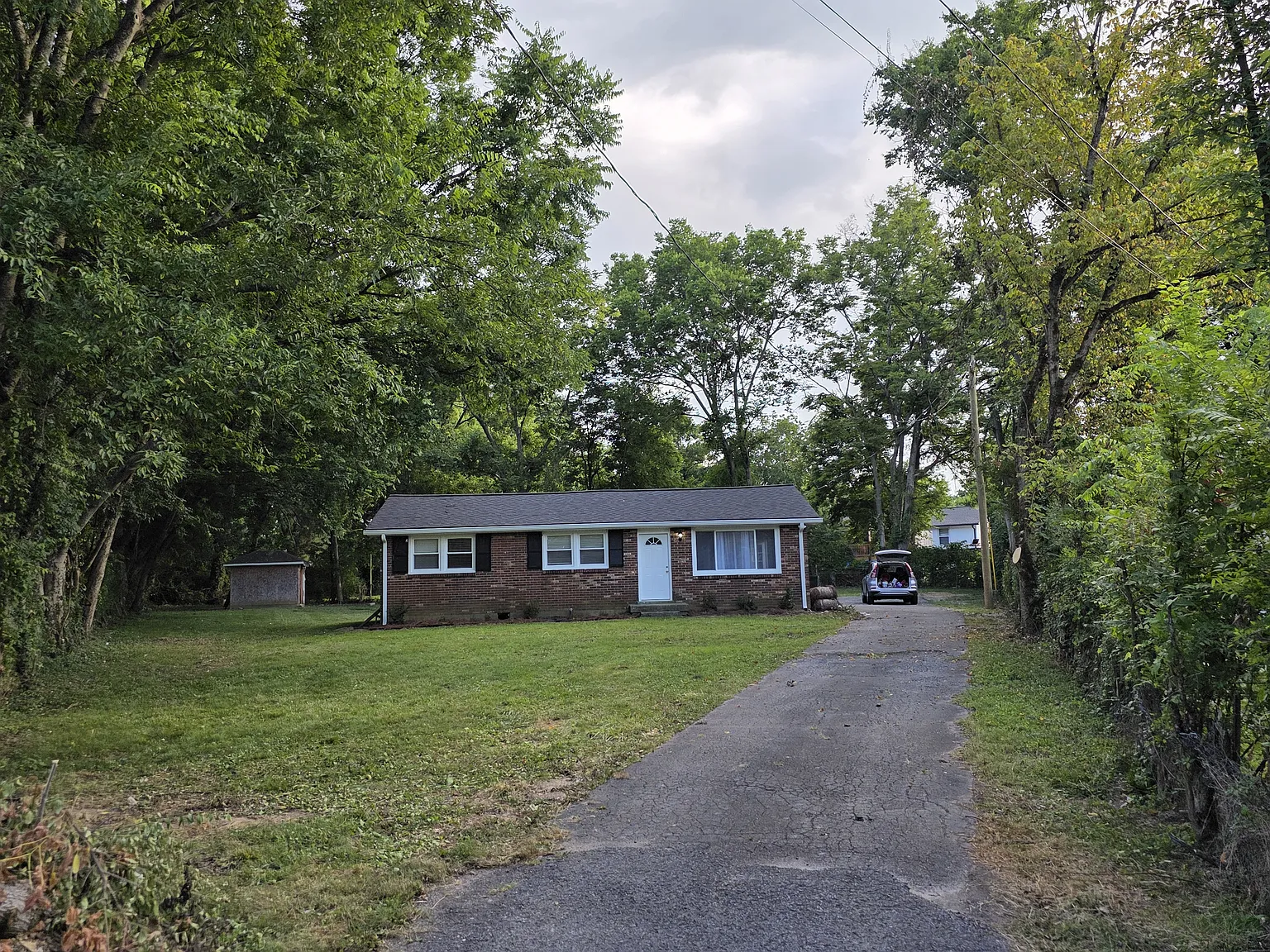 3 bed, 1044 sqft, $2,500 — Photo 3