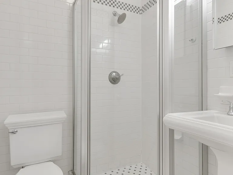 121 Madison Ave #4F — Photo 6