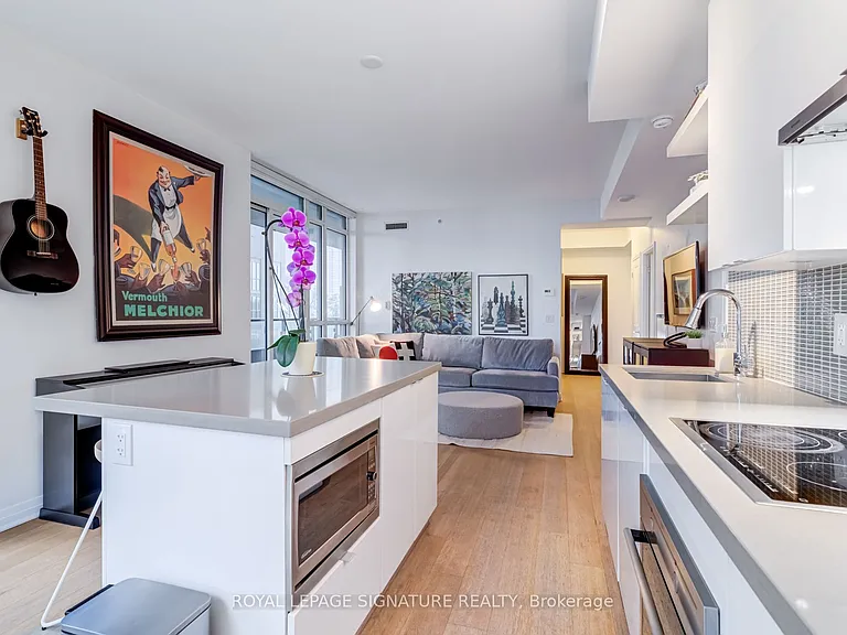 60 Annie Craig Dr #B415 — Photo 11