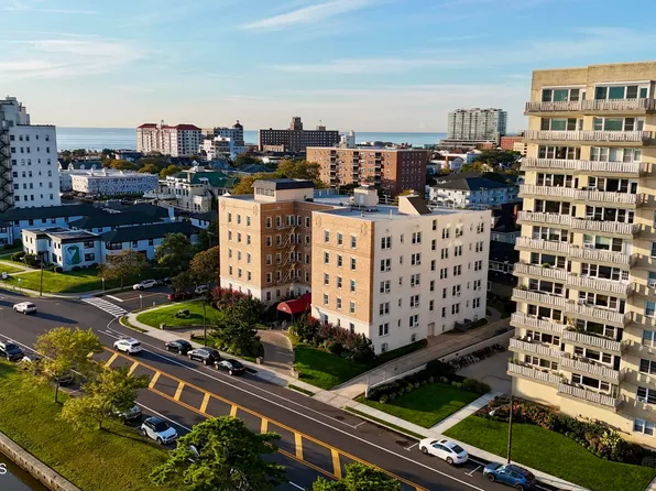 500 Deal Lake Dr APT 5C, Asbury Park, NJ 07712