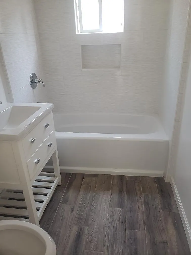 2 bed, 1100 sqft, $3,000 — Photo 2