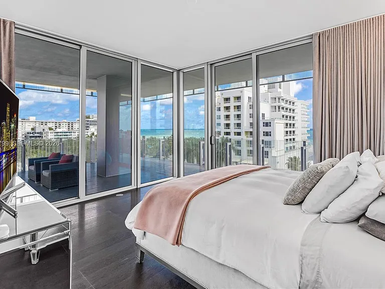 120 Ocean Dr #700 — Photo 18