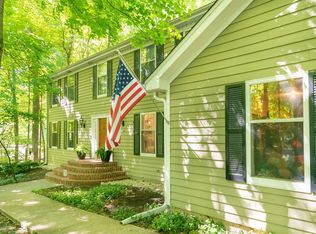 1660 Secluded Woods Dr, Rockford, IL 61107