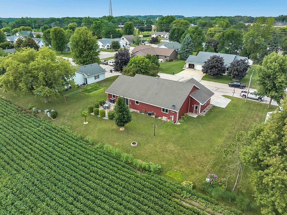 672 Muenster Ln, Seymour, WI 54165 MLS 50278990 Zillow