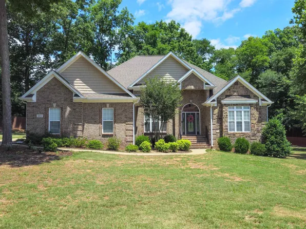 105 Karissa Pointe Cir, Huntsville, AL 35811