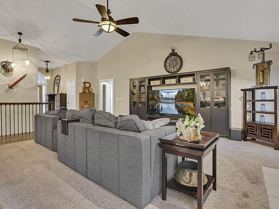 4th image of 4650 Commons Park Dr