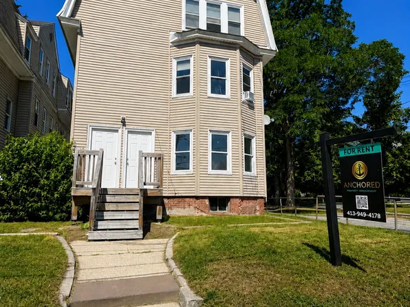 229-235 Grove St, Chicopee, MA 01020