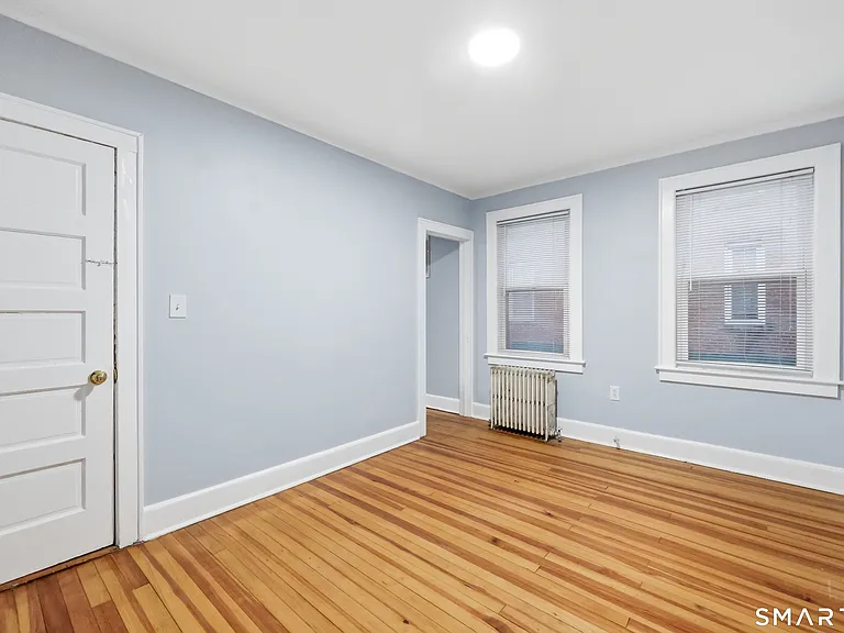 94 Liberty St — Photo 4