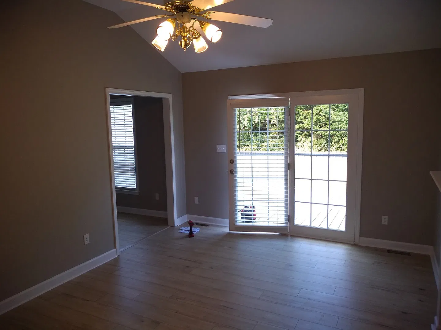 For Rent Charleston Ridge — Photo 4