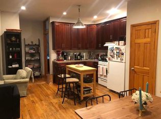 215 N 8th St #1, Brooklyn, NY 11211