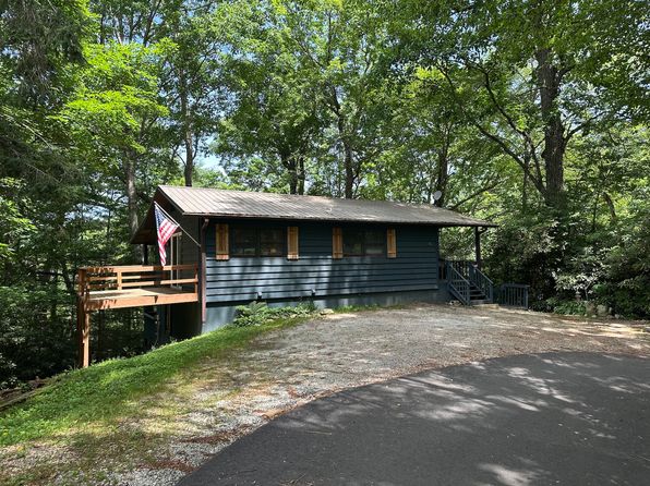 262 Azalea Cir