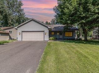 7230 Clear Rdg, Centerville, MN 55038